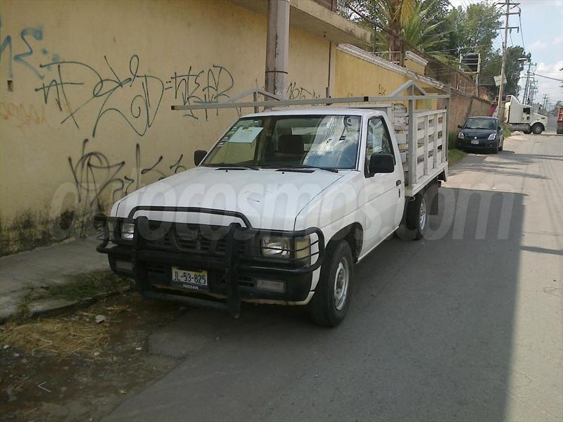 Nissan estacas 2000 venta #6