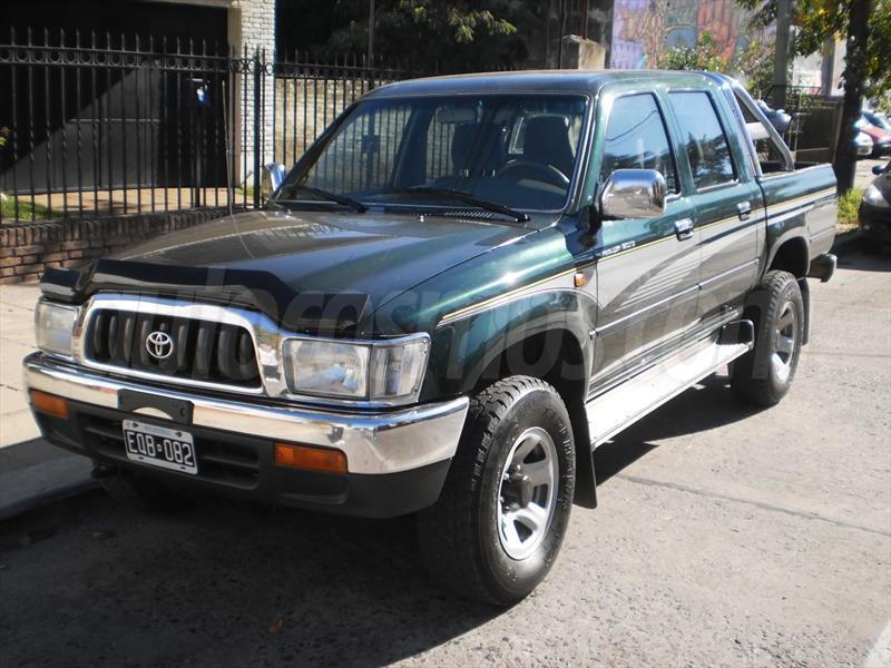 Toyota hilux 3 0 srv