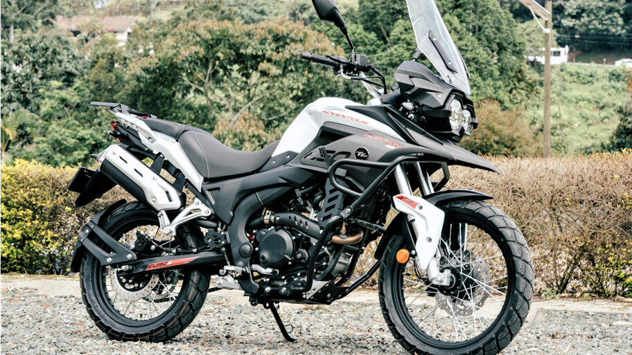 AKT TT 250 Fi Adventour Llega A Colombia