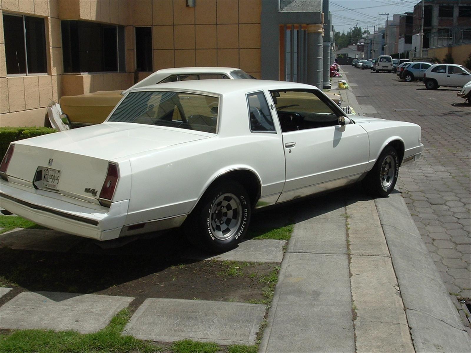 Chevrolet monte carlo 1982