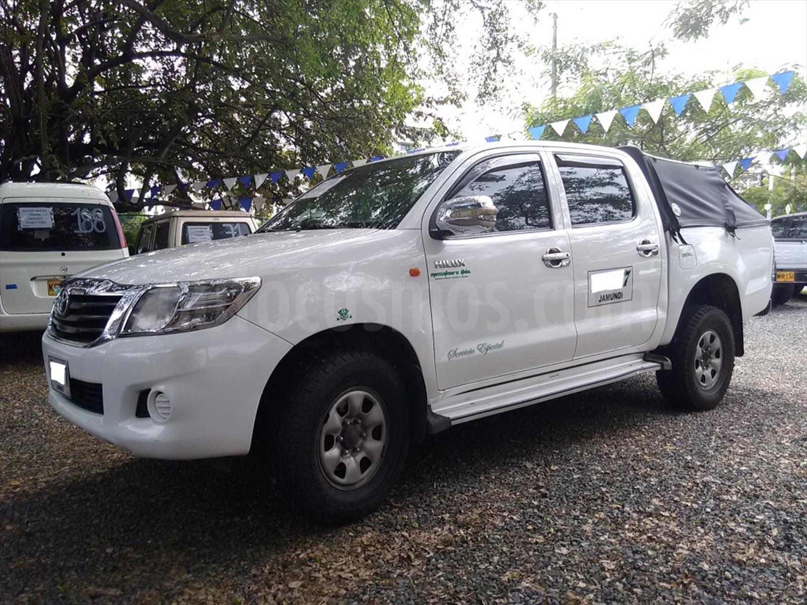Venta carros usado - Valle - Toyota Hilux 2.5L 4x4 DC Diesel toyotas hilux usados en guatemala 