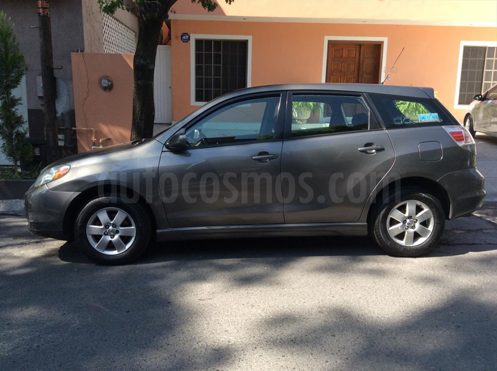 Toyota matrix usados