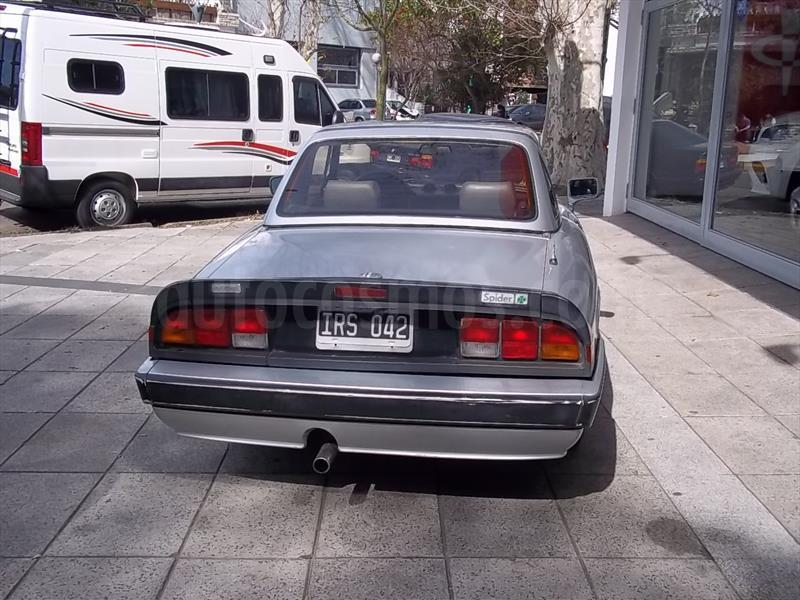 foto Alfa Romeo Spider 2.2 JTS Usado