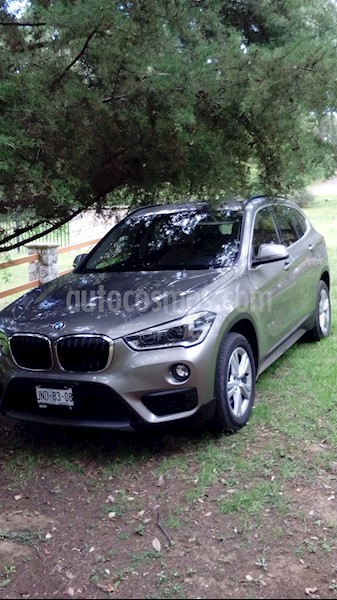 foto BMW X1 sDrive 18iA usado