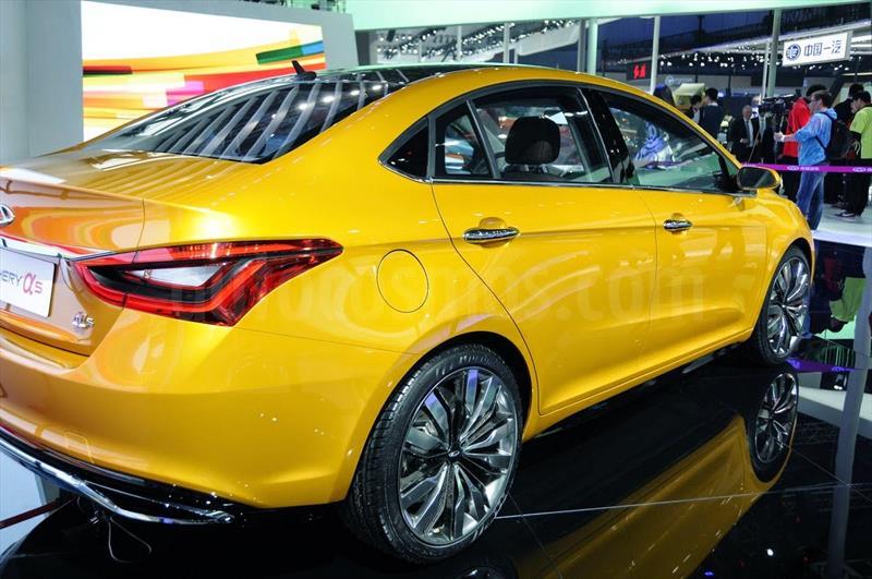 foto Chery X1 1.3L usado