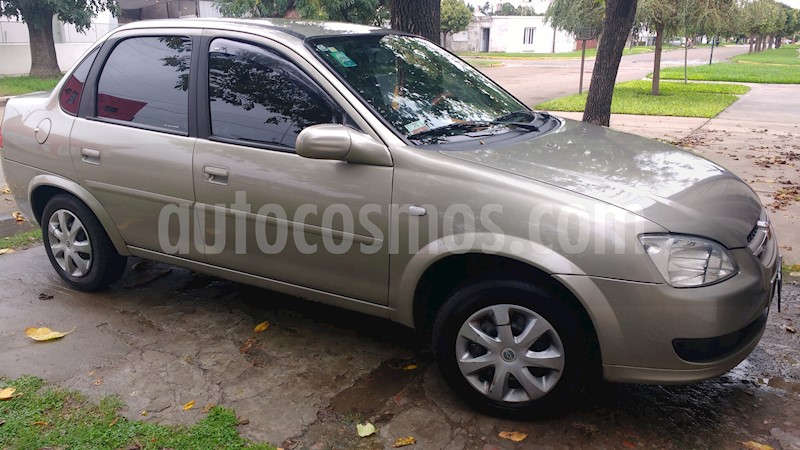 foto Chevrolet Classic 4P LS usado