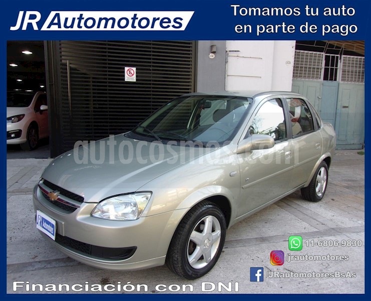 foto Chevrolet Classic 4P LT usado