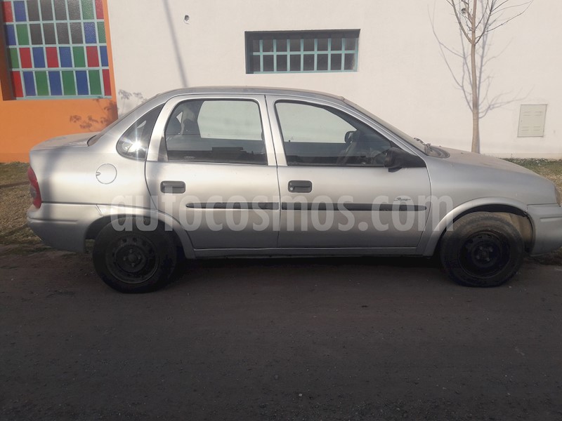 foto Chevrolet Corsa Classic 4P 1.4 Base usado