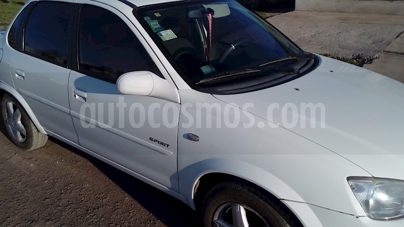 foto Chevrolet Corsa Classic 4P Full usado