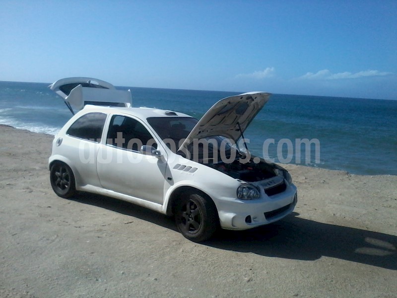 foto Chevrolet Corsa 2p A-A L4,1.6i,8v S 1 1 usado