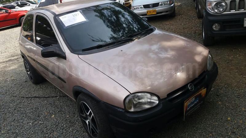 foto Chevrolet Corsa 3 purtas usado (1996) color Beige precio $9.400.000