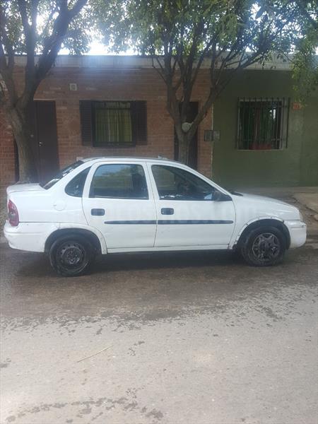 foto Chevrolet Corsa 4P CD usado