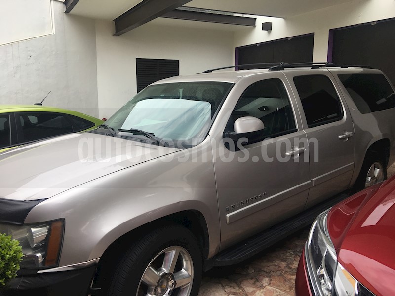 foto Chevrolet Suburban LT Piel 4x4 usado