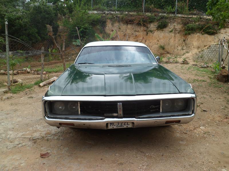 foto Chrysler New Yorker Sedan usado