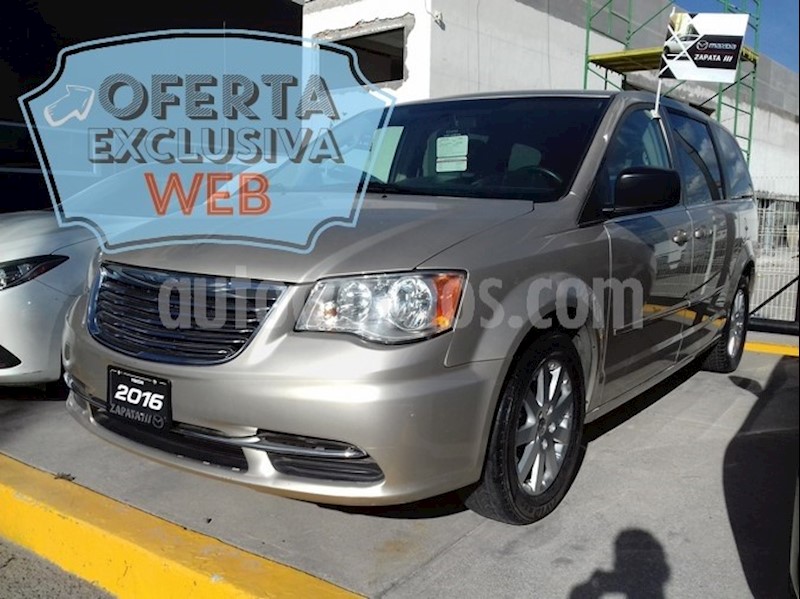 foto Chrysler Town and Country Li 3.6L usado
