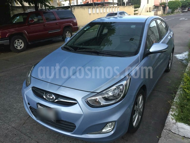 foto Dodge Attitude GLS 1.4L Plus usado