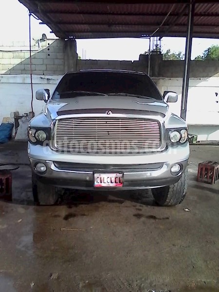 foto Dodge Ram 2500 Pick Up 4x2 usado
