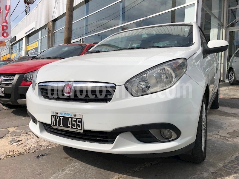 foto Fiat Grand Siena 1.6 Essence 115cv usado