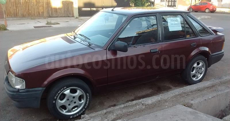 foto Ford Escort Ghia 4P usado