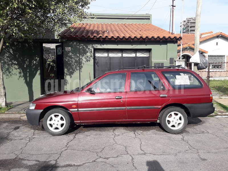 foto Ford Escort Ghia Rural usado