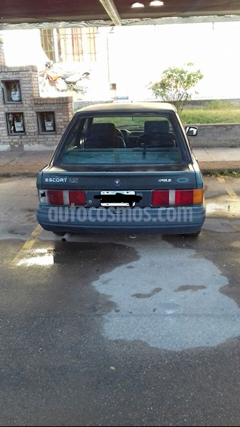 foto Ford Escort LX 5P usado