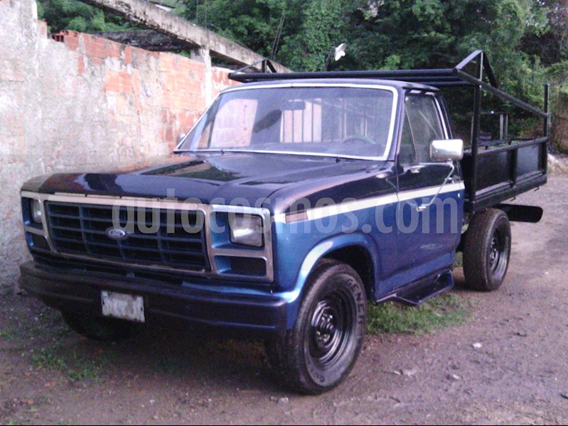 foto Ford F-150 Pick-up L6,4.9 S 1 3 usado