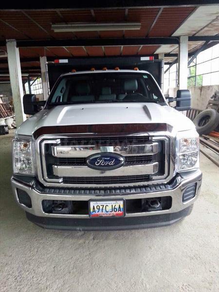 foto Ford F-350 5.4L 4x4 usado