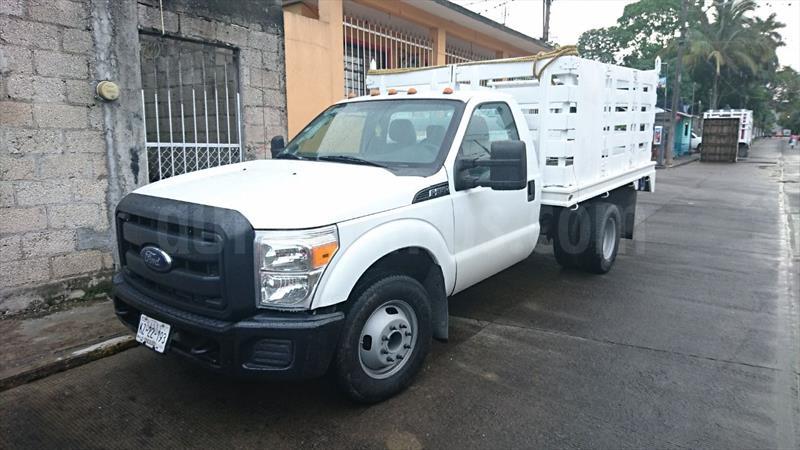 foto Ford F-350 XL 6.2L usado