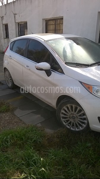 foto Ford Fiesta Kinetic Titanium usado