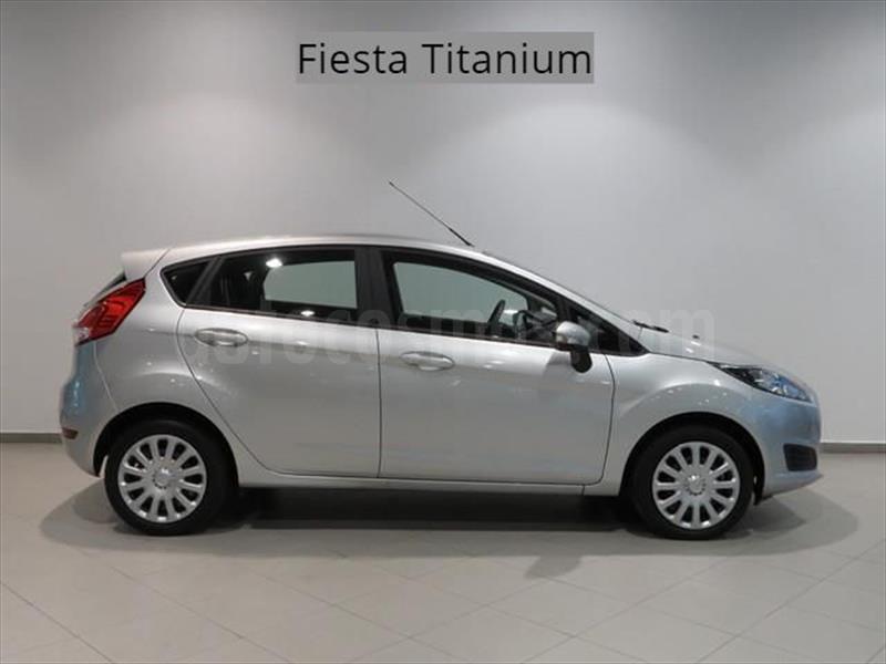 foto Ford Fiesta Sedan Titanium Aut usado