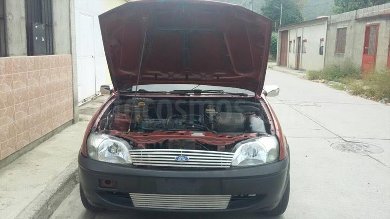 foto Ford Fiesta 1.6L usado