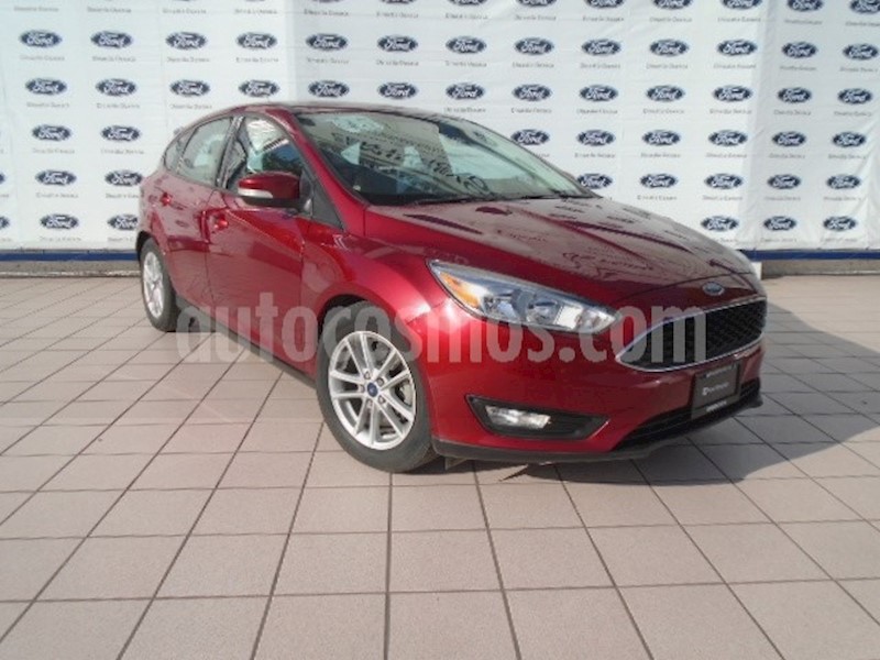 foto Ford Focus Hatchback Trend Aut usado