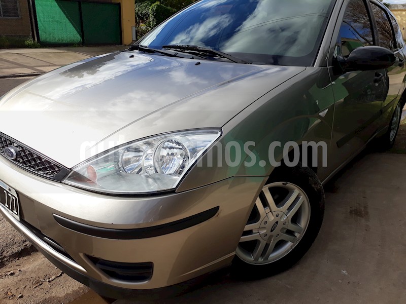 foto Ford Focus 5P 1.6L Edge Seguridad usado