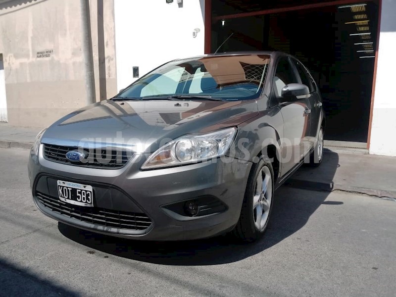 foto Ford Focus 5P 1.6L Trend usado