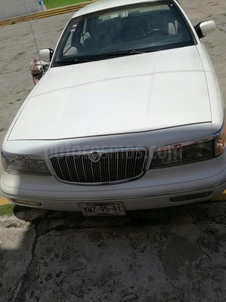 foto Ford Grand Marquis LS Aut Digital usado