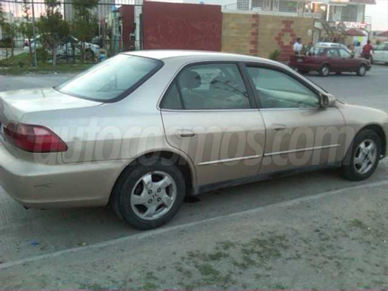 Precio honda accord 2000 #5