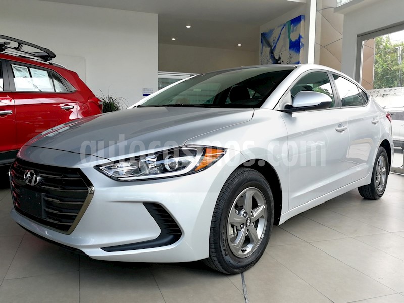 foto Hyundai Elantra GLS nuevo