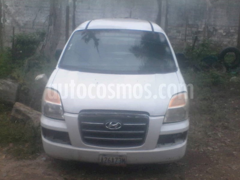 foto Hyundai H-1 panel 2.4 L M/T usado