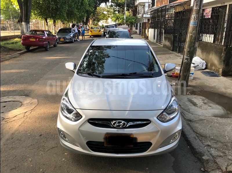 foto Hyundai i25 1.4 usado