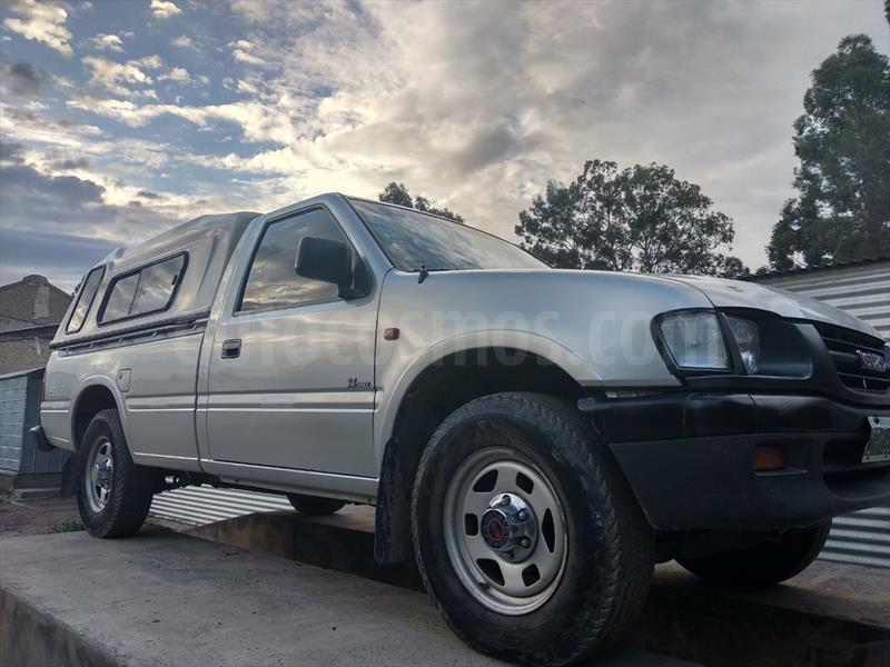 foto Isuzu Pick up 3.1 ST 4x4 Cabina Simple usado
