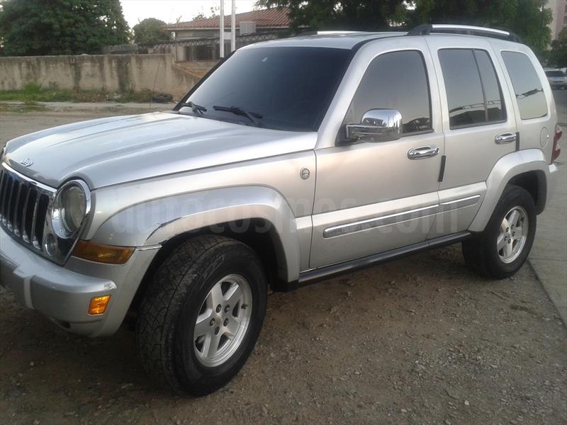foto Jeep Cherokee Limited 4x2 usado