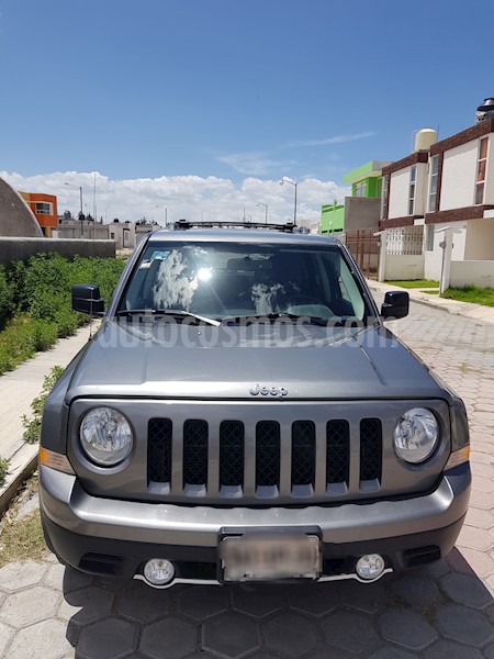foto Jeep Liberty Limited 4x2 usado