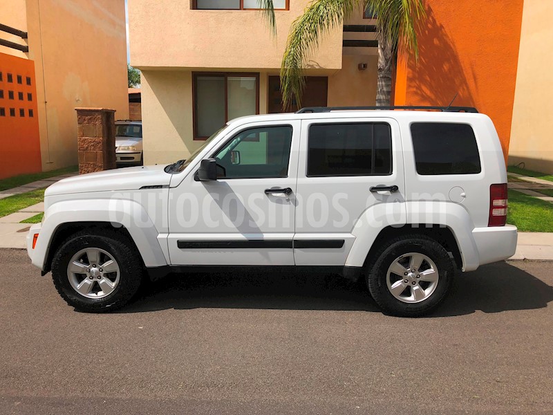 foto Jeep Liberty Sport 4x2 Piel usado