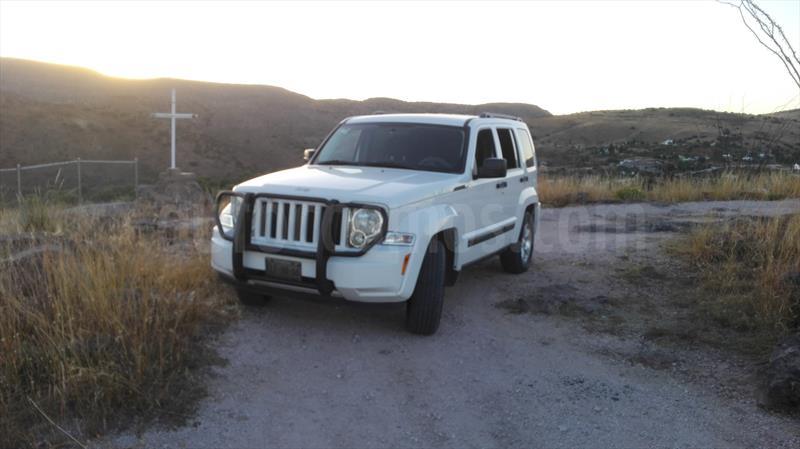 foto Jeep Liberty Sport 4x2