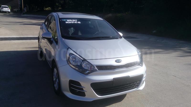 foto Kia Rio Hatchback EX Seminuevo
