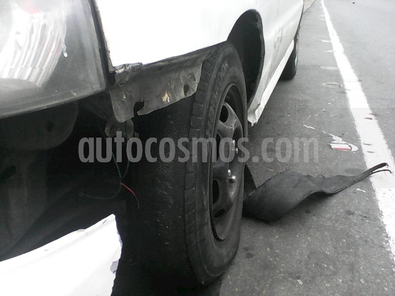 foto Kia Rio LS Sinc. 1.5 usado