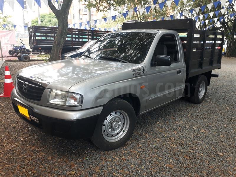 foto Mazda B2200 4X2 Cabina Sencilla usado