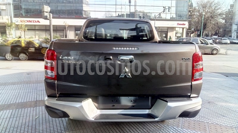 foto Mitsubishi L200 4x4 2.4 DI-D High Power CD Aut usado