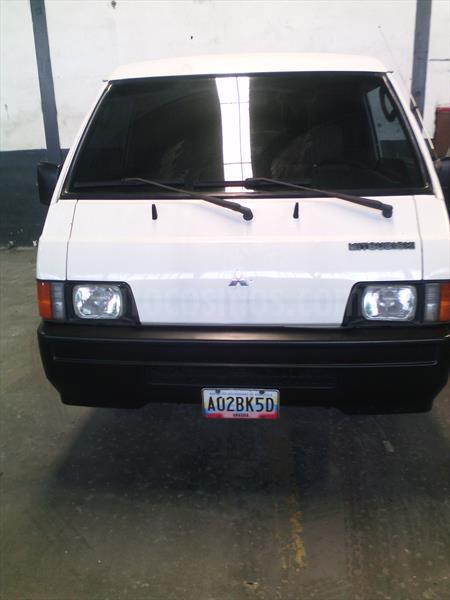 foto Mitsubishi L300 Panel 2.0L usado