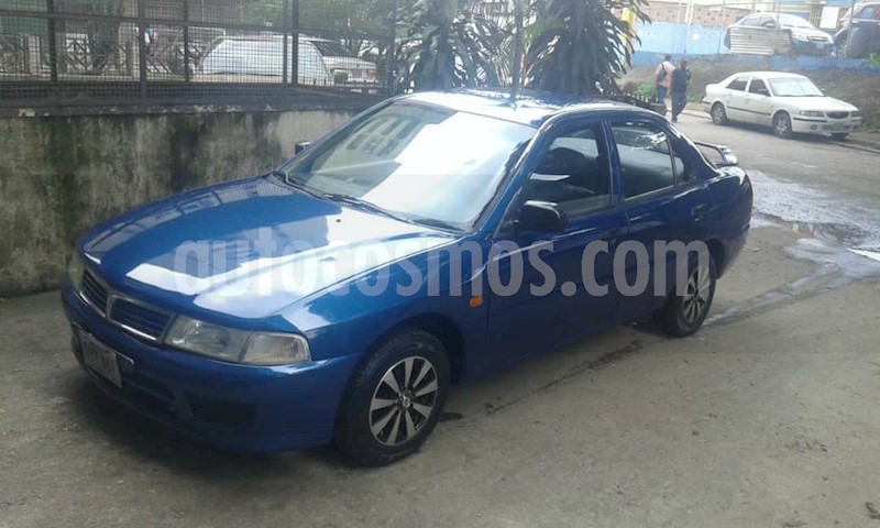 foto Mitsubishi Signo GLi 1.3L usado